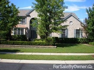 3842 Woodmonte Dr, Rochester, MI 48306