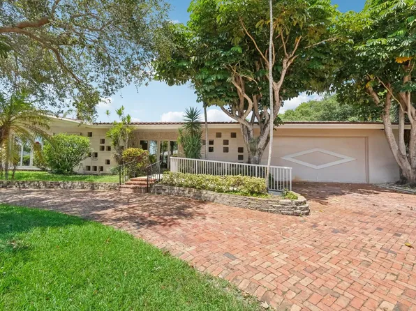 2811 NE 53rd Court, Lighthouse Point, FL 33064