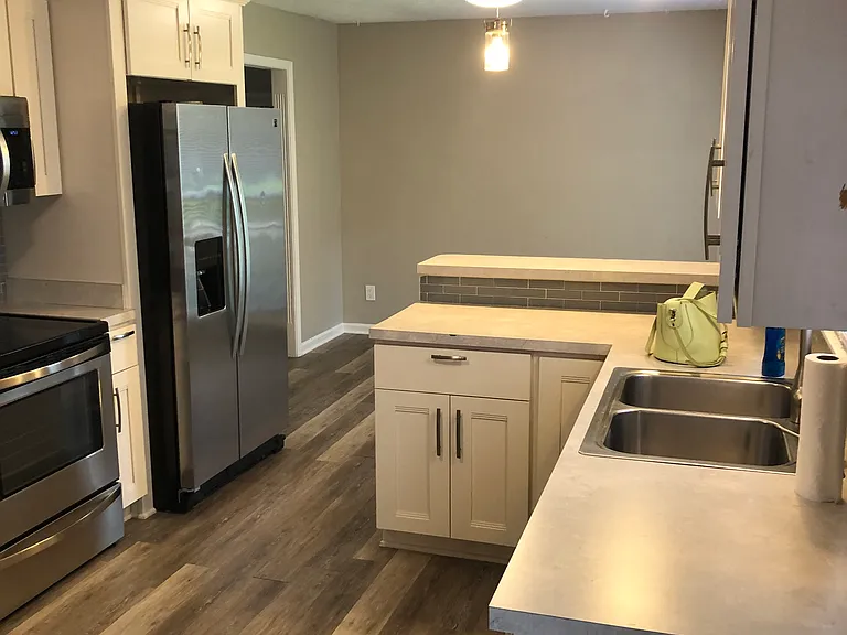 1000 Harmony Landing Rd — Photo 15