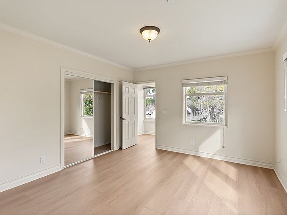 Bedroom can accommodate a queen sized bed