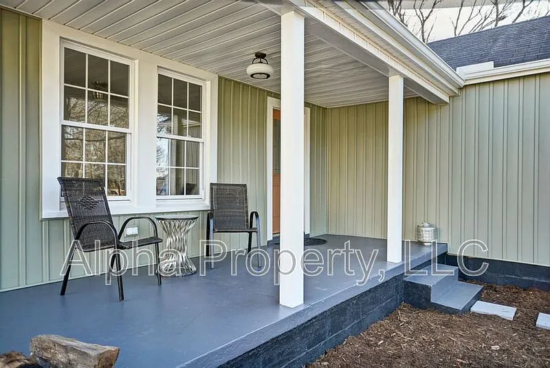 2 bed, 2.0 bath, 1130 sqft, $1,400 — Photo 2