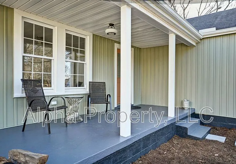 407 S Florida Ave — Photo 2