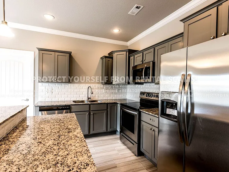 4456 W Wales Dr — Photo 4