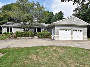 1019 Woodland Ave, Batavia, IL 60510