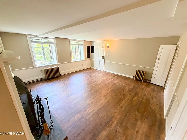 401 Wayne St — Photo 11