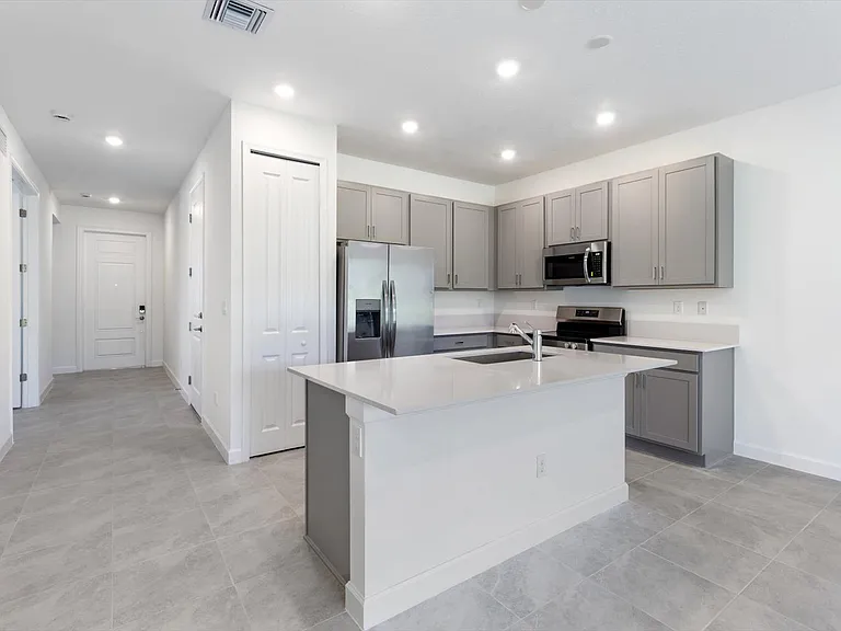 6435 Seabright Ter — Photo 10