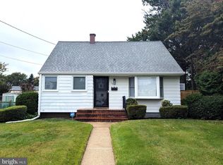 26 Coleridge Ave, Hamilton, NJ 08620