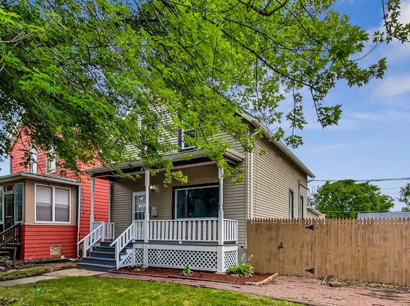 2618 Burr Oak Ave, Blue Island, IL 60406