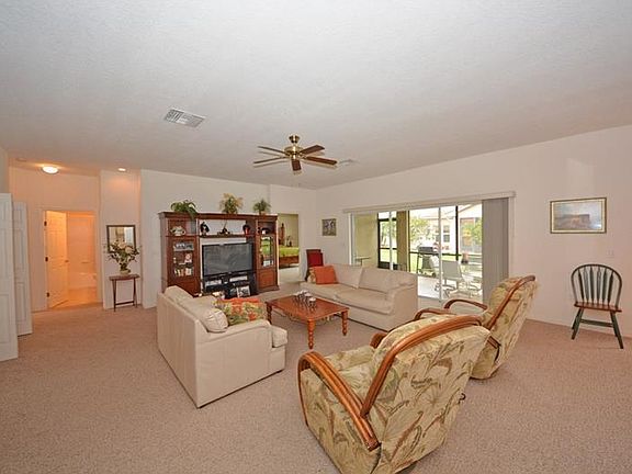 3rd image of 4056 Birkdale Dr