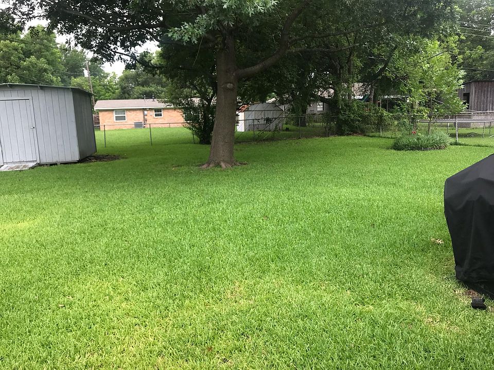 2nd image of 905 Pinson Rd