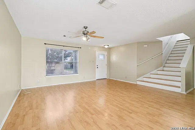 3 bed, 2.5 bath, 2067 sqft, $1,800 — Photo 4