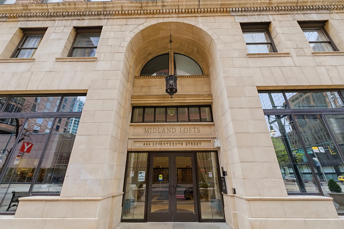 Building Photo - 444 17th St #304