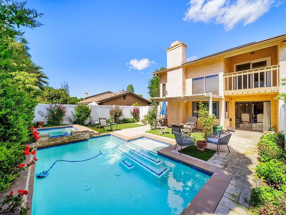 25685 Lupita Dr