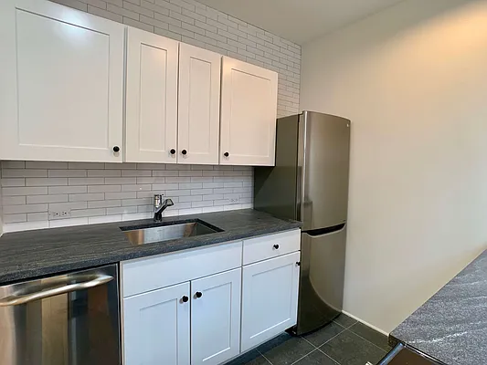 Rented by Building Equity Real Estate LLC | media 30