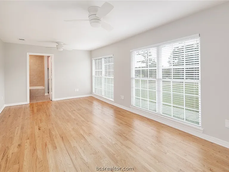 1004 Edgewood Dr — Photo 14