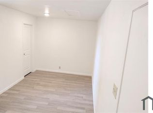 1003 12th St, Oakland, CA 94607