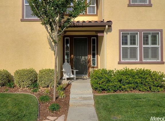 3rd image of 8238 Crystal Walk Cir
