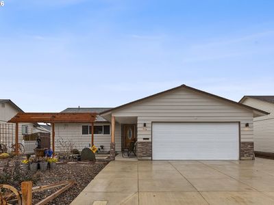 698 S Cascade Dr, Woodburn, OR, 97071
