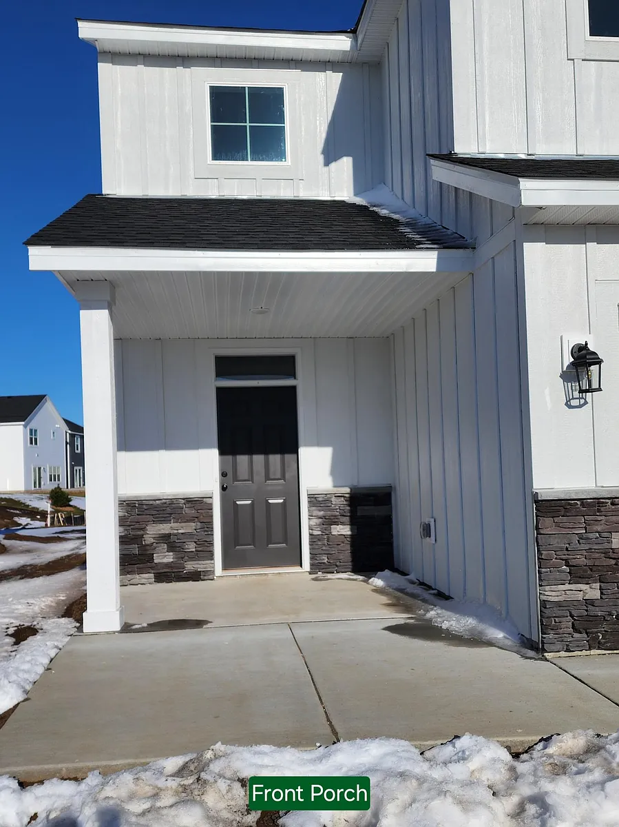Building Photo - 10229 Goodview Cir
