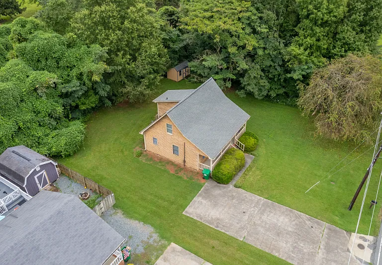 318 W Dalton Rd — Photo 19