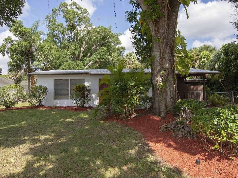 1st image of 2725 52nd Ave