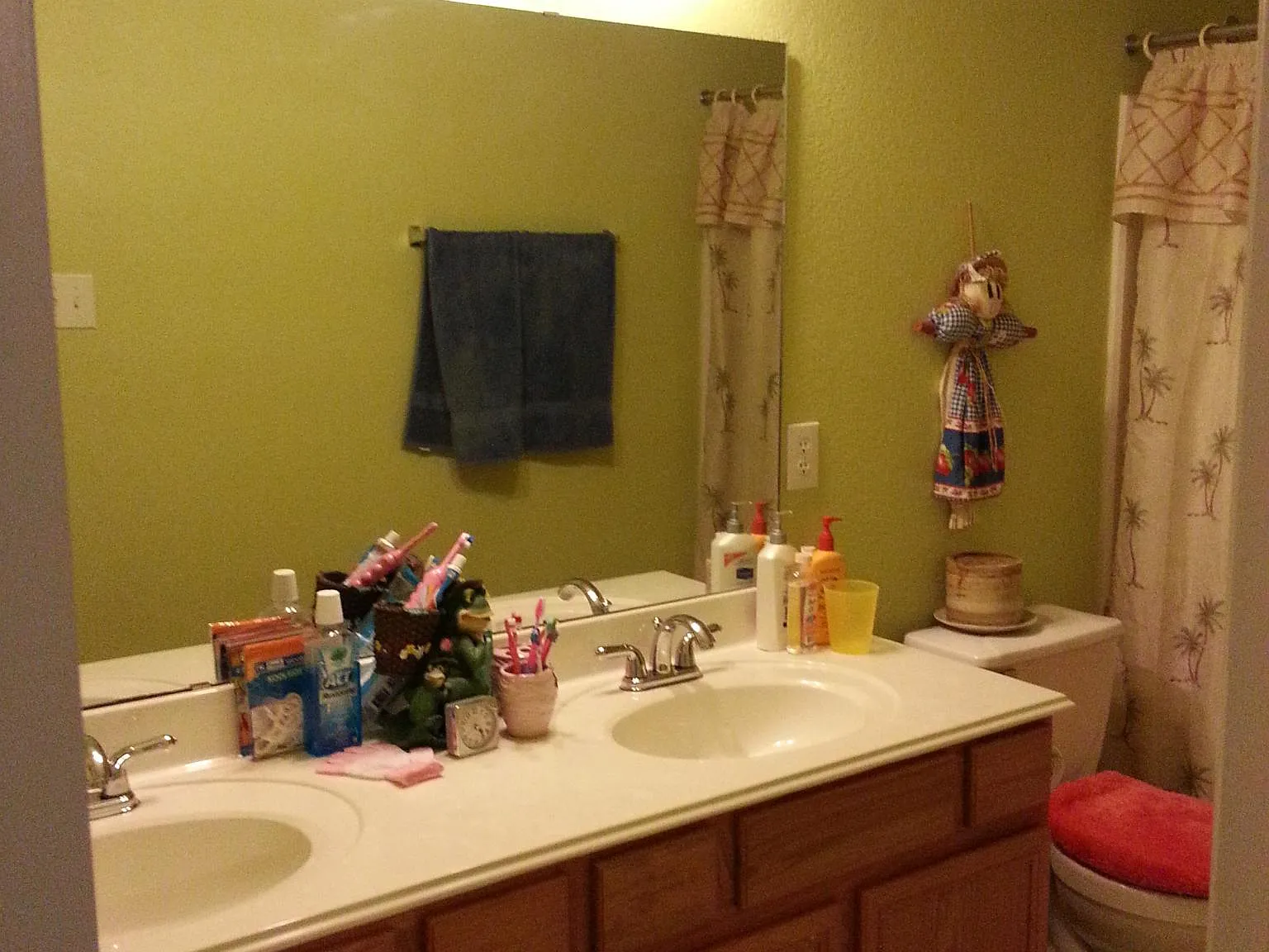 4 bed, 3.5 bath, 3524 sqft, $2,500 — Photo 2