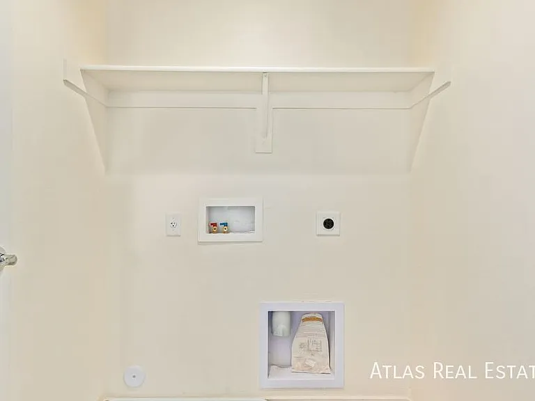 3010 E Yale St #1 — Photo 16