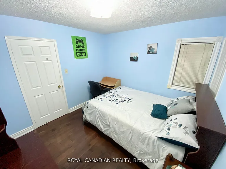 9 Clarion Cres #UPPER — Photo 12
