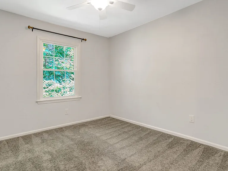 7926 Pebble Brook Ct — Photo 16