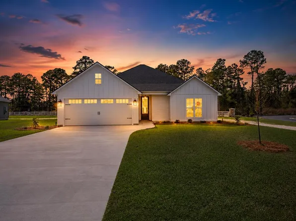 200 McNeal Heritage Cir, Hahira, GA 31632