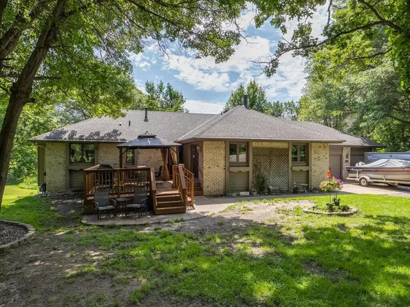 18241 Dahlia St NW, Oak Grove, MN 55011