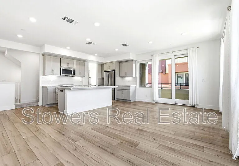 5527 Dublin Blvd — Photo 13