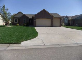 8319 W Conrey Ct, Wichita, KS 67205