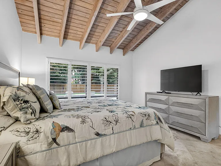 804 Foxpointe Cir — Photo 37