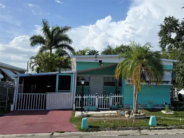 609 50th Ave W, Bradenton, FL 34207