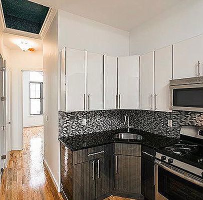 1st image of 299 Harman St #2R