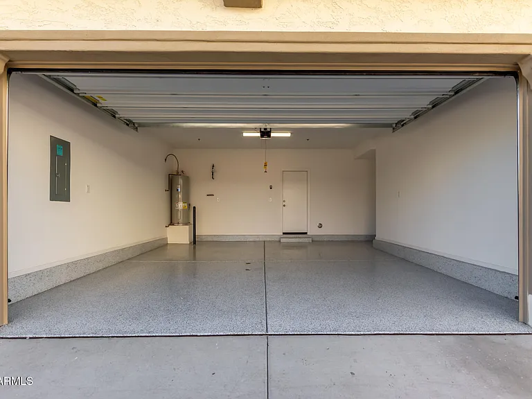 1871 E Hampton Ln #101 — Photo 3