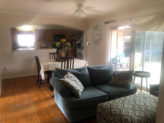 3rd image of 4510 Richmond Ave