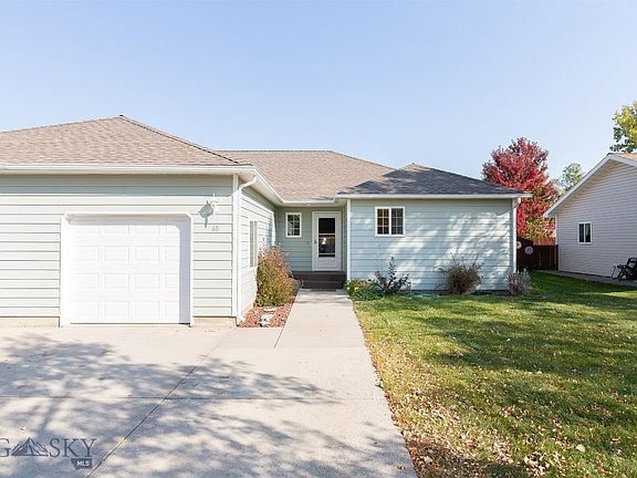 2nd image of 68 Pebble Brook Ln