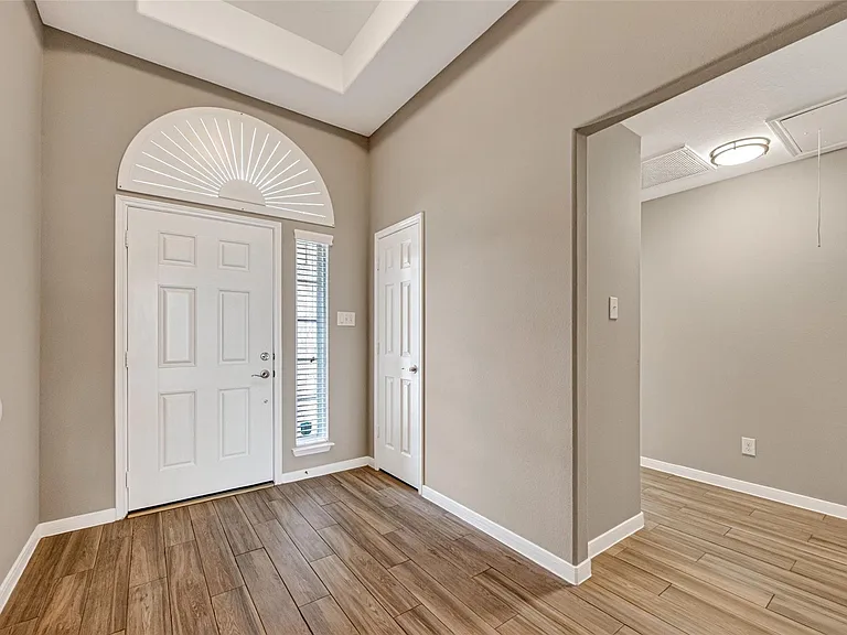 4915 Ibis Lake Ct — Photo 6
