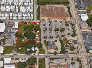 903 11th St W, Palmetto, FL 34221