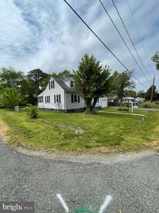 1025 Lossing Ave, Colonial Beach, VA, 22443