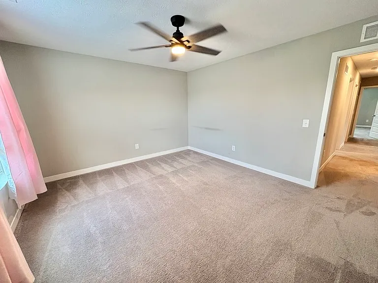 3694 Locust Dr — Photo 35