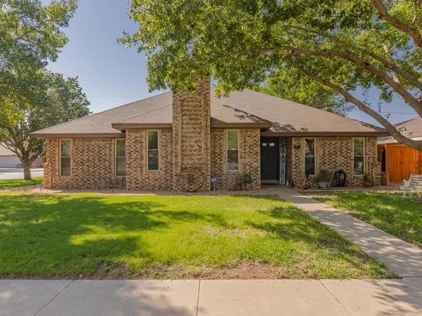 2901 Arrowhead Trl, Midland, TX 79705