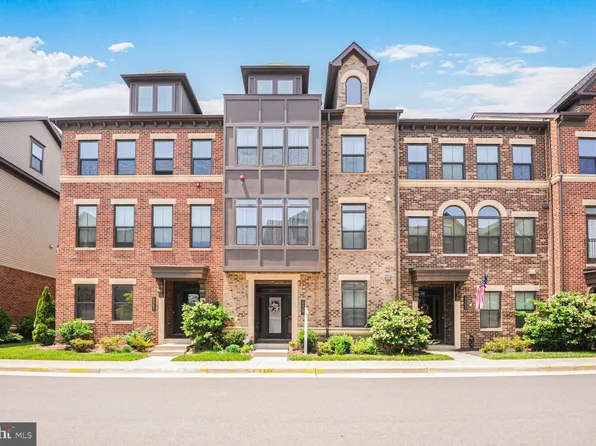 22287 Cornerstone Crossing Ter, Ashburn, VA 20148