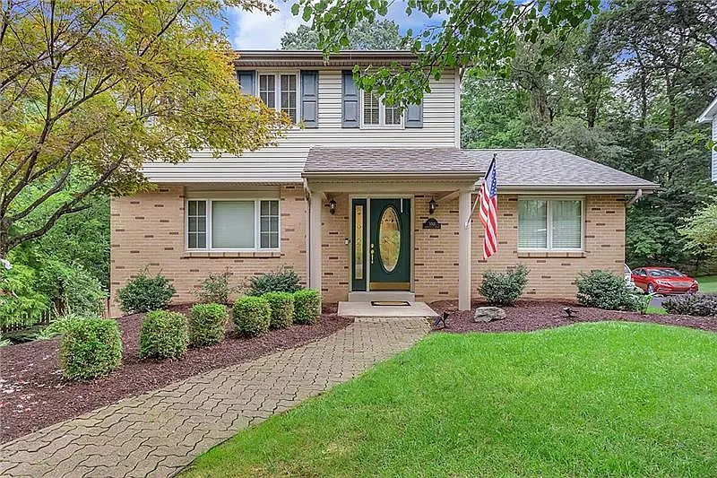550 Monticello Dr photo 1