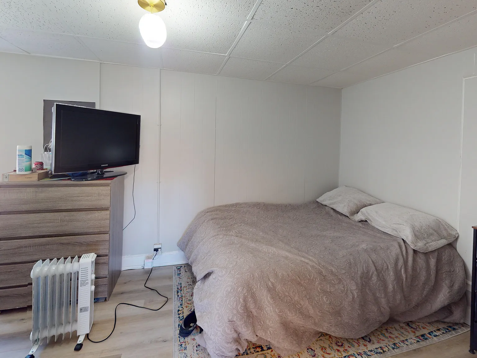 3 bed, $1,950 — Photo 2