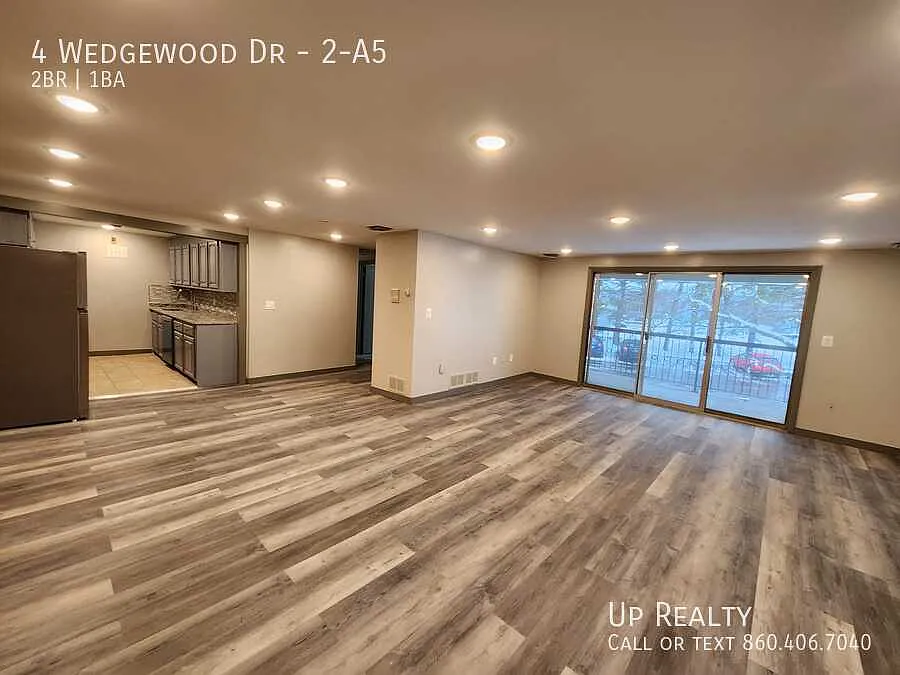 2 bed, 1.5 bath, 1200 sqft, $2,250 — Photo 3