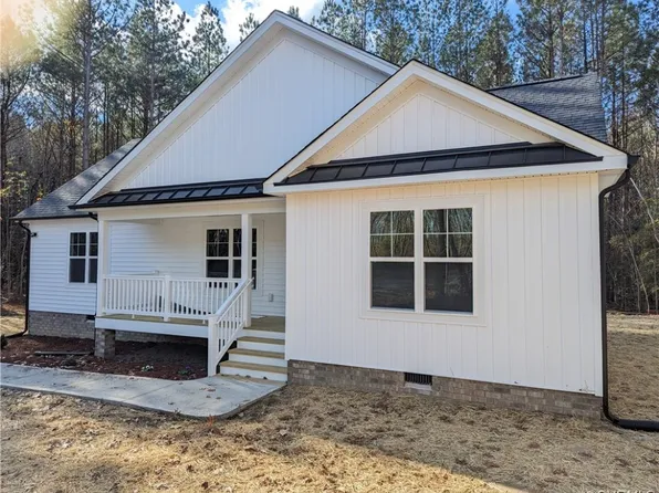 6070 Hawks Perch Ln, Prince George, VA 23875