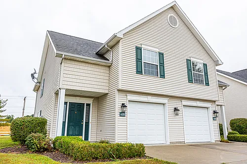4650 Picadilly Cir Photo 1